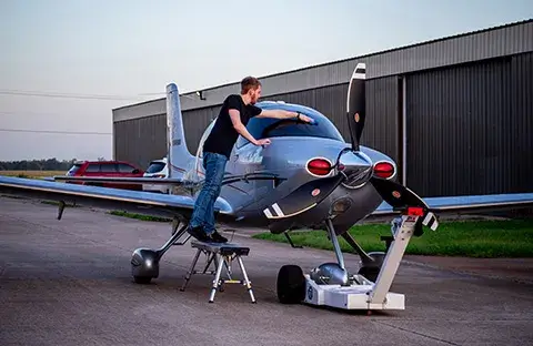 Cleaning Plane Using Kwik Bench to maintain plane