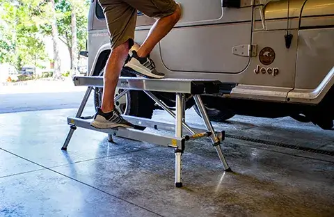 Stepping On to Bench Stepping on to Kwik Bench